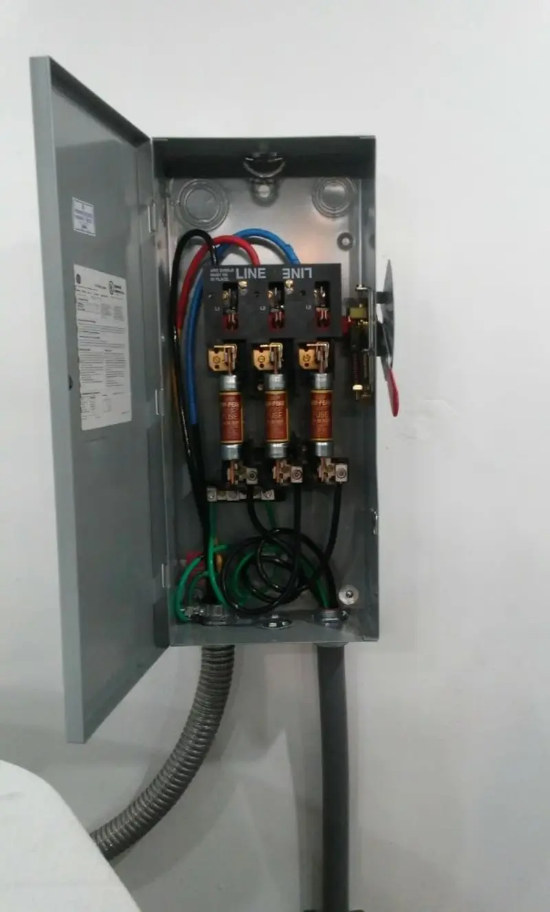 Three-phase disconnect switch installed for Electrical Wiring & Rewiring in Apollo Beach